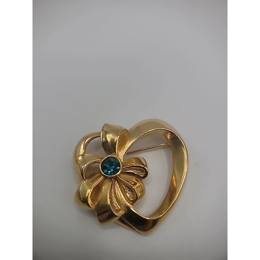 Vintage Avon Brooch Pin Gold Tone Heart Bow Green Blue‎ Crystal Jewelry Costume
